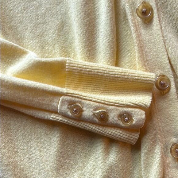 GAP Chic White Button-Up Cardigan - Picture 5 of 9